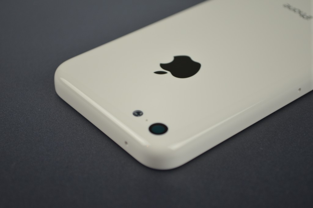 iPhone 5C entering price revealed - $490 unlocked - Phones Review